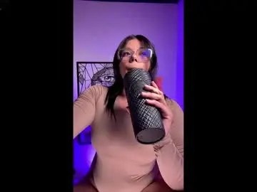 Ashleyy18__  live sex cam