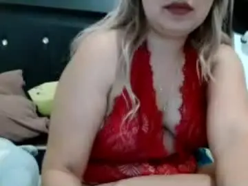 Caroo0615  live sex cam