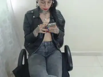 Cristal_jayan  live sex cam