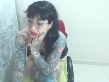 Cristal_jayan  live sex cam