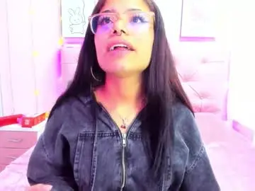 Issaa_tyler  live sex cam