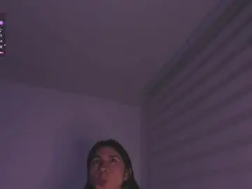 Kxss_krawl  live sex cam