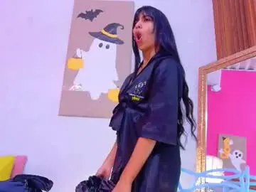 Littlee_emilyy_  live sex cam