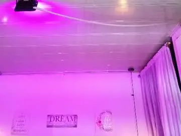 Luna_connor_  live sex cam