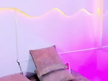 Miahansson  live sex cam