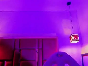 Moon_winy  live sex cam