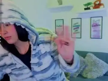 Naomy_whitee_  live sex cam