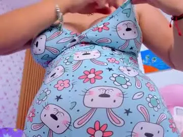 Soyqeen  live sex cam