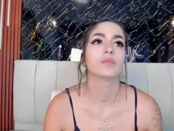 Vichy_evans  live sex cam