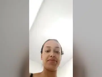 Babyvivibr  live sex cam
