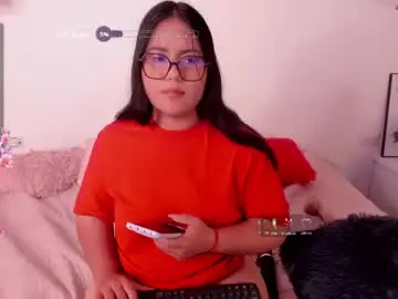Briana_goldd  live sex cam