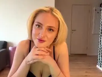 Chinaarons  live sex cam