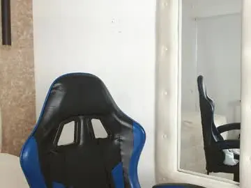 Chloe_brownn1  live sex cam