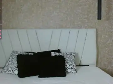 Chloe_brownn1  live sex cam