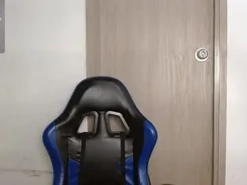 Chloe_brownn1  live sex cam