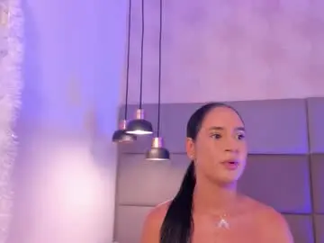 Emily_luve  live sex cam