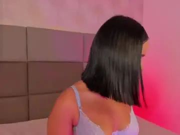 Emily_luve  live sex cam
