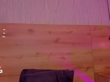 Emily_luve  live sex cam