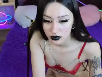 Fenilea  live sex cam