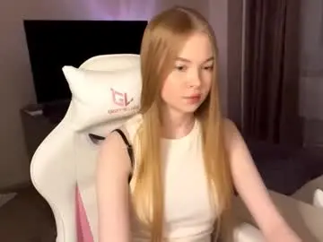 Foxyenchantress  live sex cam