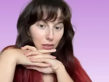 Poppyseed221  live sex cam