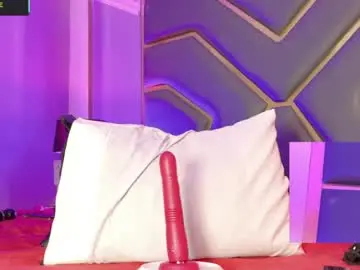 Scarletthott1  live sex cam