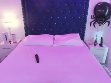 Zury_valucci  live sex cam