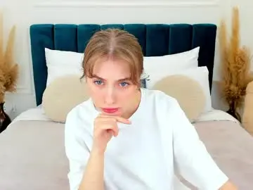 Ericalow  live sex cam