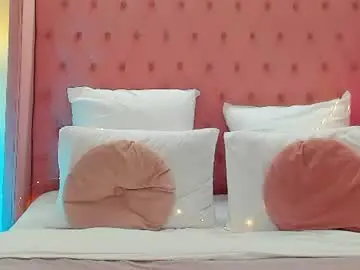 Ericalow  live sex cam