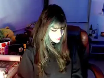 Givenom  live sex cam