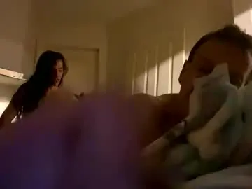 Leyloo69  live sex cam