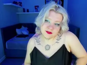 Mystiica  live sex cam