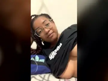 Romantic_stargirl  live sex cam