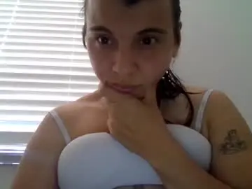 Sexybaddiespell  live sex cam
