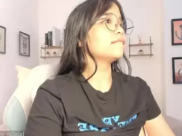 Tati_reyes  live sex cam