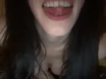 Urbabyjanie  live sex cam