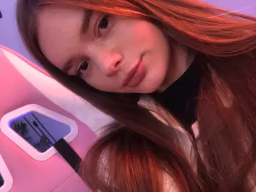 Zlata054  live sex cam