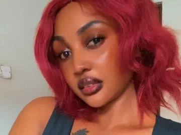 Sexyboo17  live sex cam