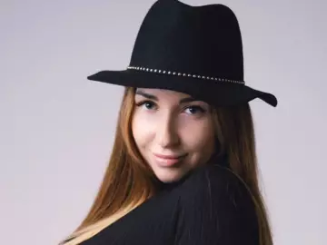 Ariasensual  live sex cam