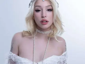 Sallycha  live sex cam