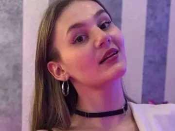 Diamondgoldie  live sex cam