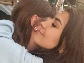 Ganselomix  live sex cam