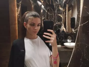 Evahair  live sex cam