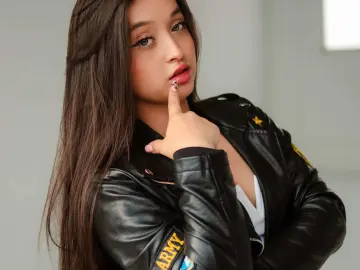 Miakay  live sex cam