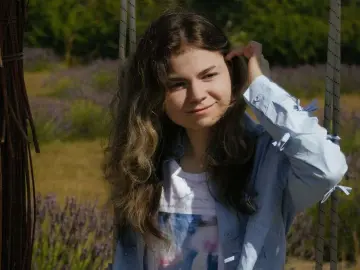 Tinaredly  live sex cam