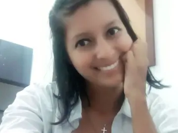 Lunamoon17  live sex cam