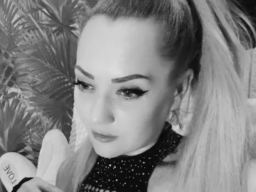 Sweetgalateja  live sex cam