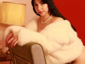 Emilycandys  live sex cam