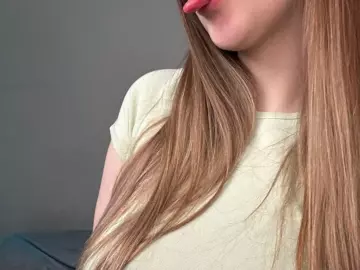 Viki1dream  live sex cam