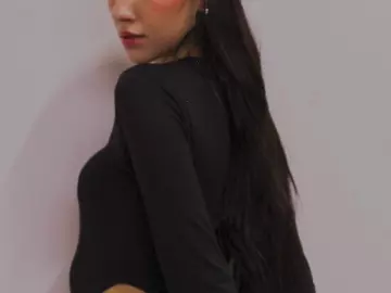 Mariapettit  live sex cam